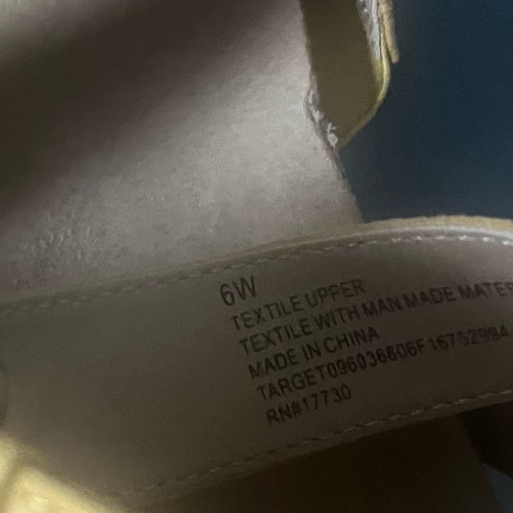 Universal Thread Sandals - Picture 4 of 4
